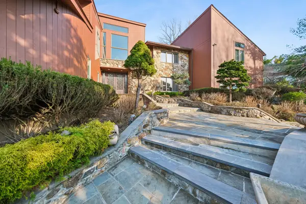 93 Jackson Drive, Cresskill, NJ 07626