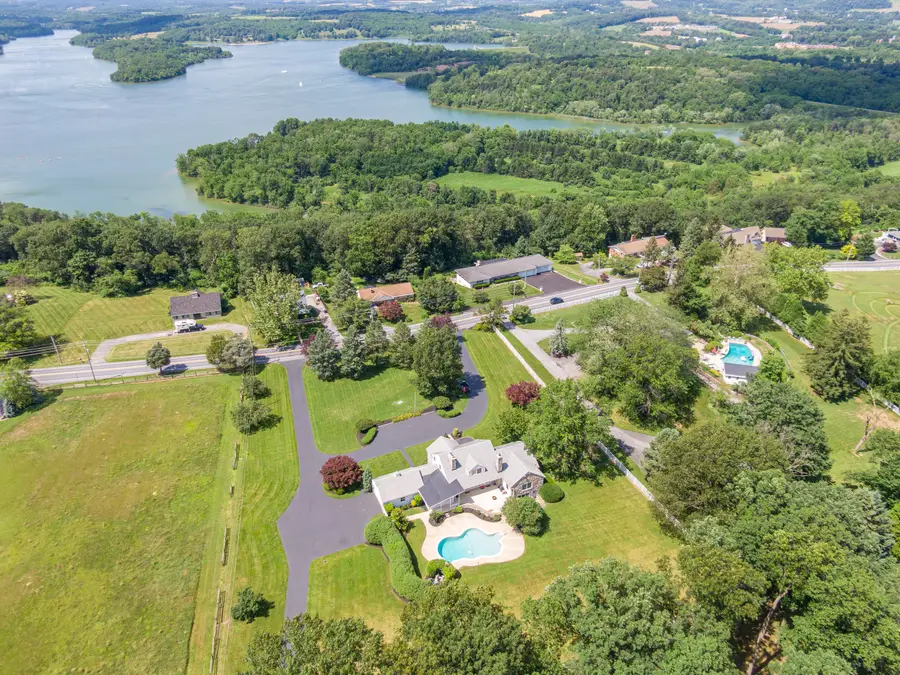 558 Brownsville Rd, Sinking Spring, PA 19608 - #3