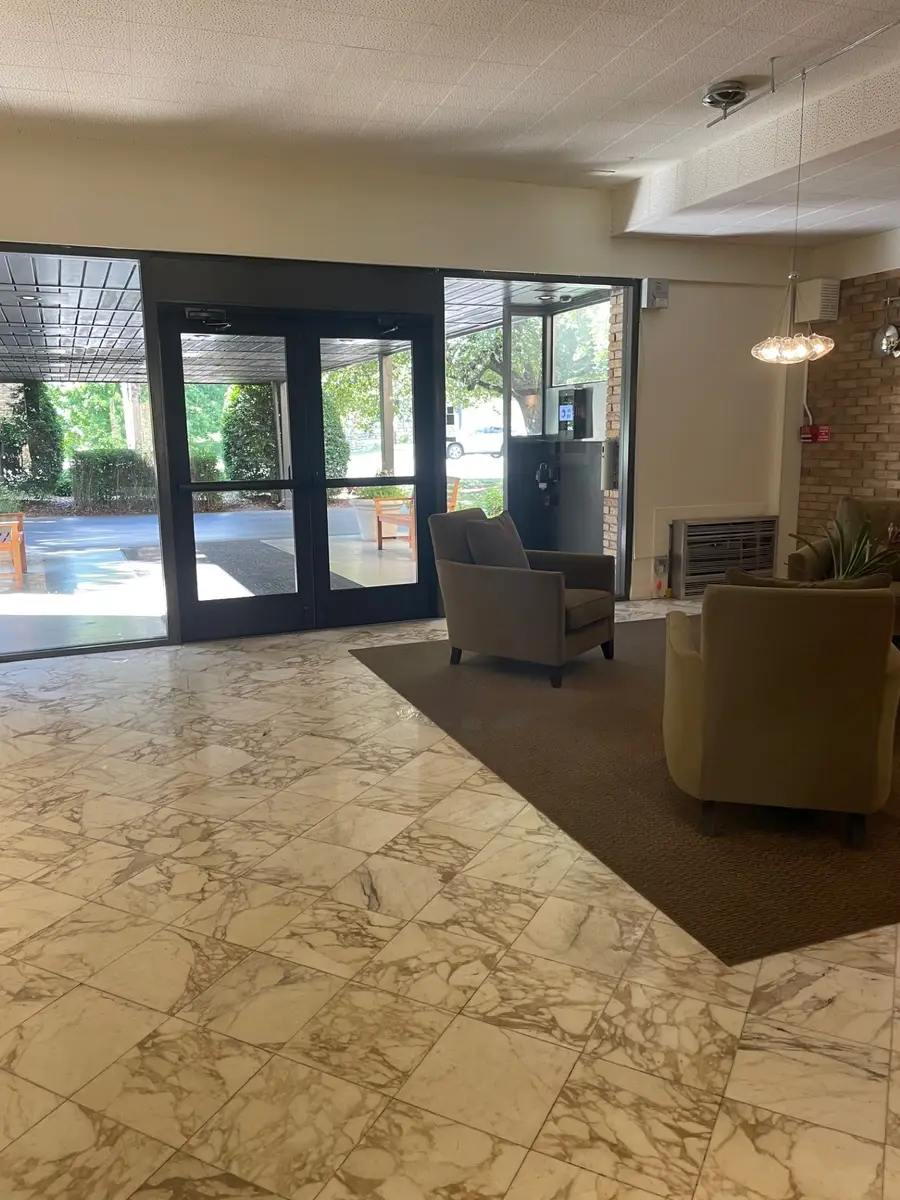 4200 West End Ave #202, Nashville, TN 37205 - Image #2