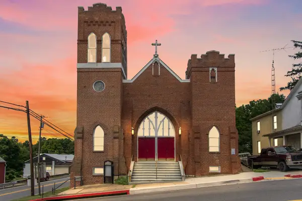 201 E Main St, SHARPSBURG, MD 21782