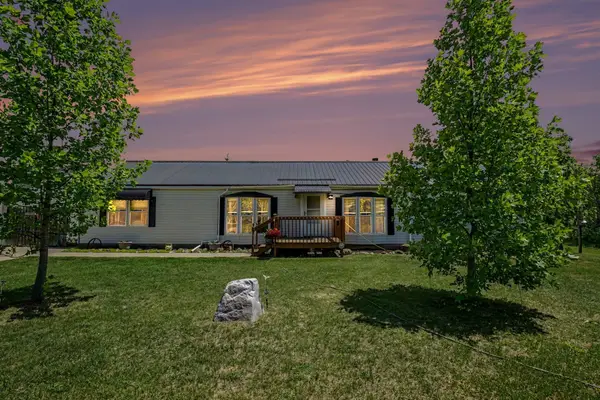 9145 Lydell RD, Farwell, MI 48622