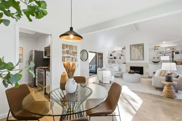 7 Escalle Lane, Larkspur, CA 94939