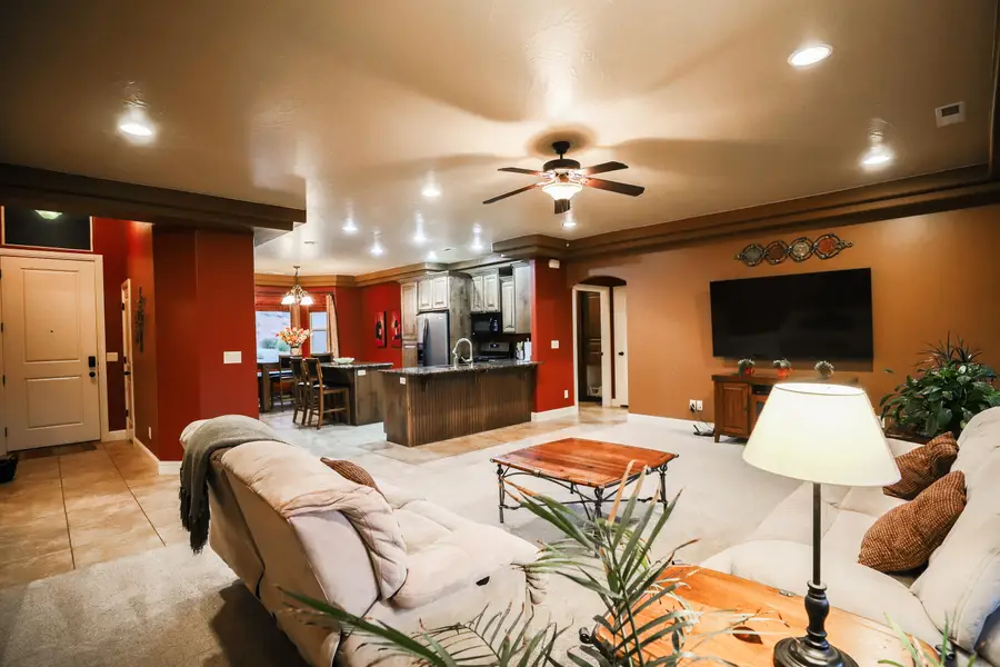 960 N Catalpa Dr, Washington, UT 84780 - #3