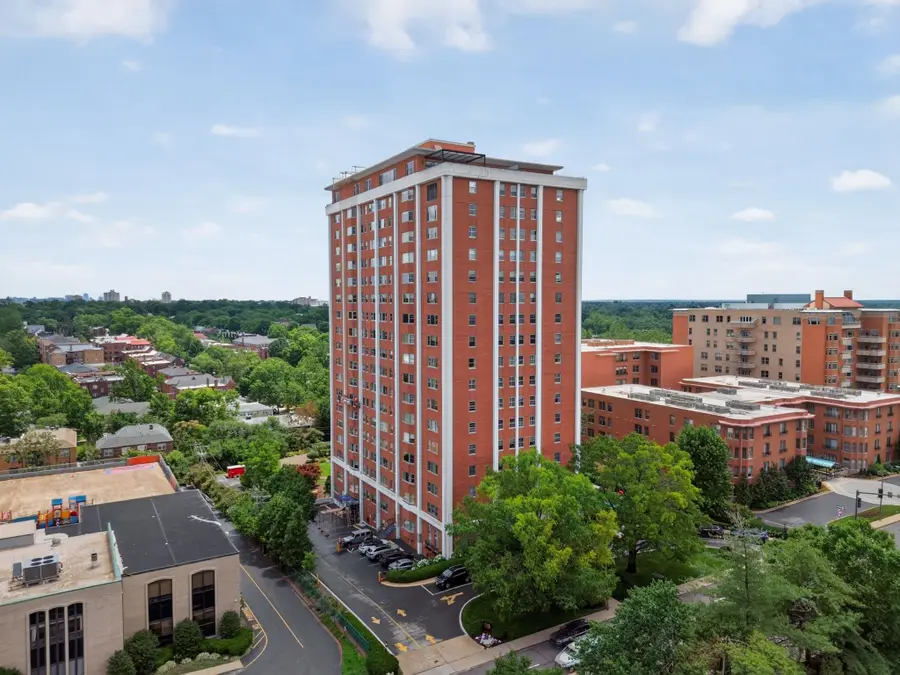 710 S Hanley Road #10A, Clayton, MO 63105 - #2