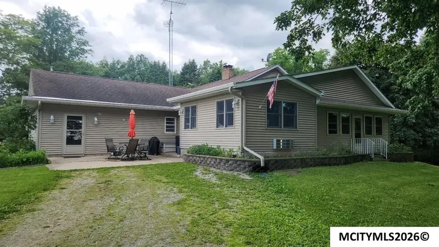 1787 Gilmore Ave, New Hampton, IA 50659 - #3
