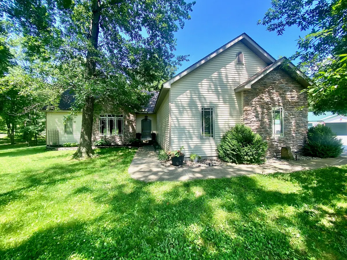 10950 Prestwick Dr Drive, Benton, IL 62812 - Image #1