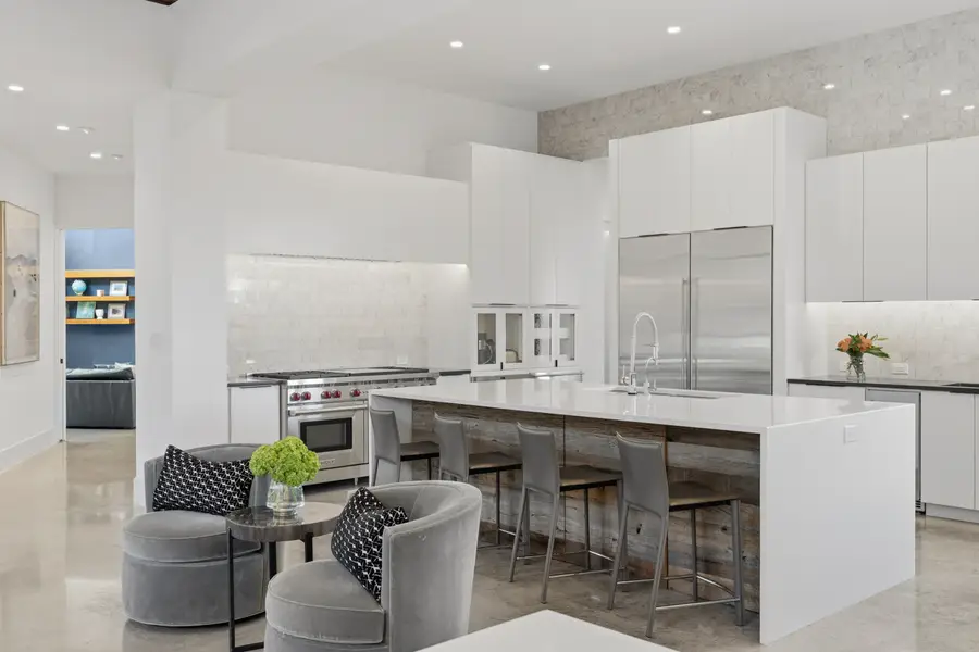 4220 Verano Dr, Austin, TX 78735 - #2