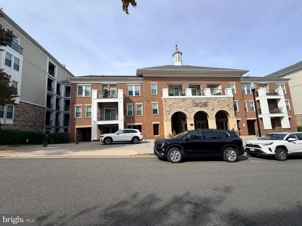 2321 25th Street S #Unit 2-209, Arlington, VA 22206