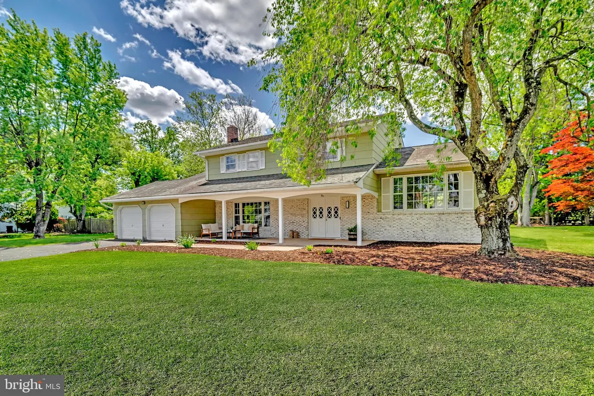 10 Manor Ridge Dr, Princeton Junction, NJ 08550 - Image #1