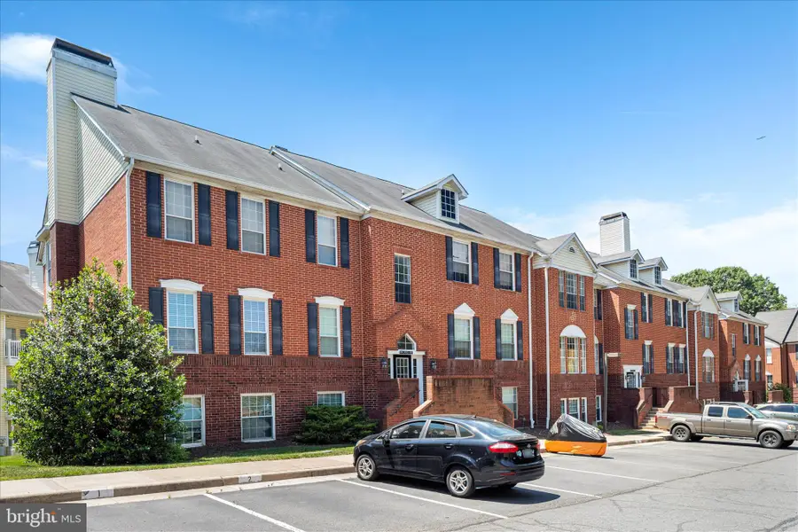 664 Gateway Drive SE #Unit 302, Leesburg, VA 20175 - #2