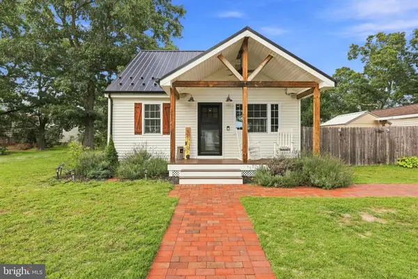 10 Georgian Boulevard, Jackson, NJ 08527