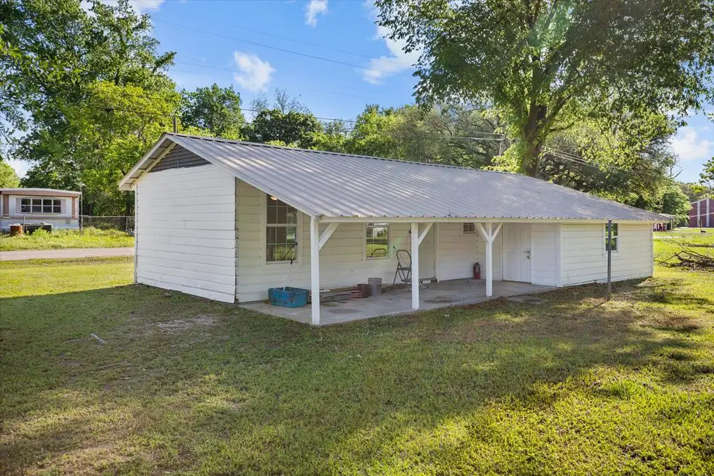 113 W Linn Street, Huntington, TX 75949 - #1