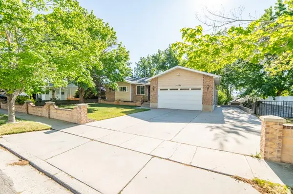 11332 S Alondra Way, Sandy, UT 84094