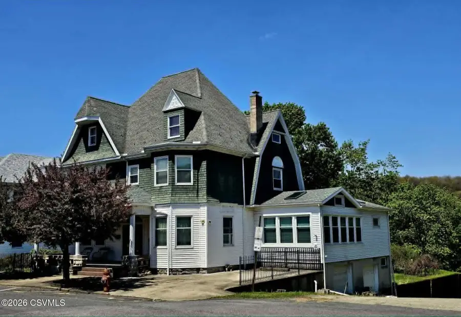 401 West Avenue, Mount Carmel, PA 17851 - #3