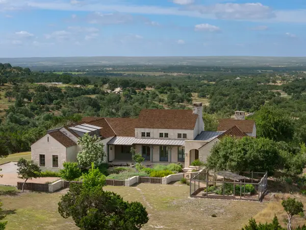 1691 Cool Water Ranch Rd, Fredericksburg, TX 78624