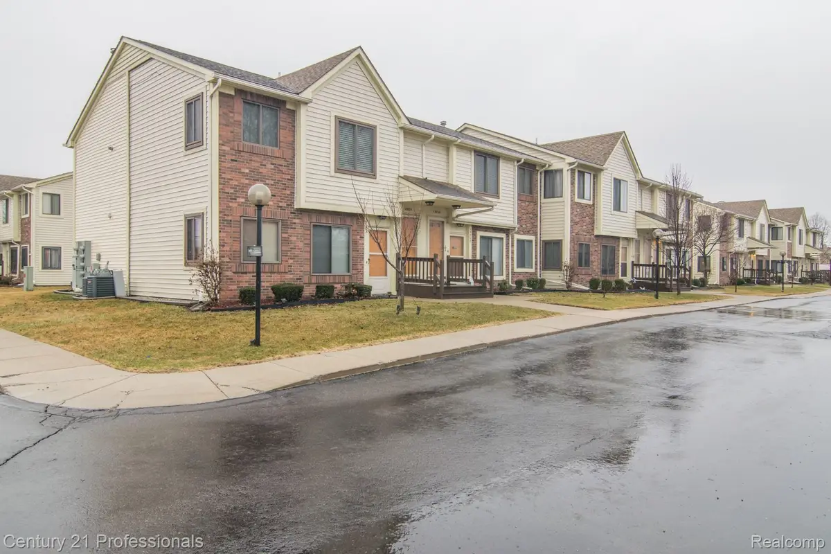 15818 Orchard Lane #21, Roseville, MI 48066 - #1