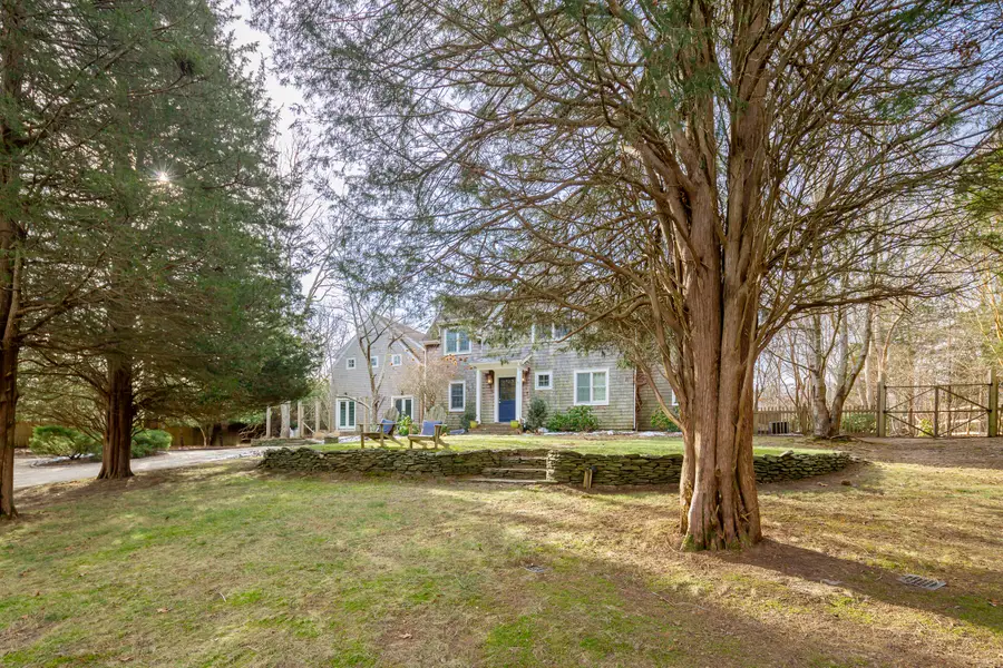 10 Deer Path, East Hampton, NY 11937 - Image #2