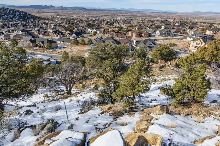 1960 N Mahogany Cir #7B, Cedar City, UT 84721 - Image #2