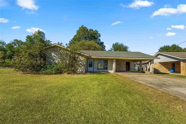 2401 Mary Ann Drive, Sulphur, LA 70663