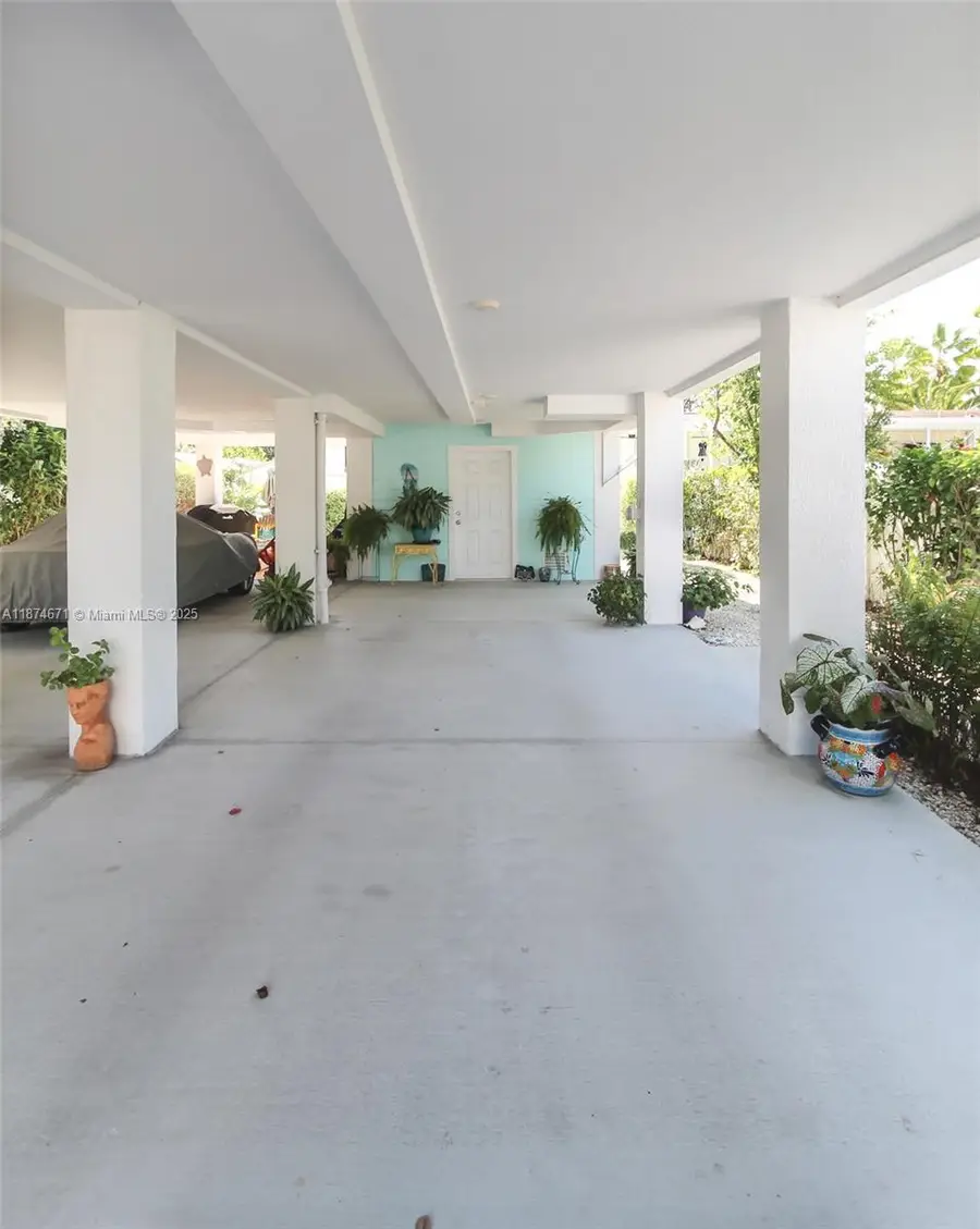 178 Arbor Ln, Tavernier, FL 33070 - Image #2
