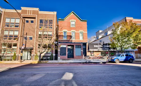 2310 W Belmont Avenue , 3, Chicago, IL 60618