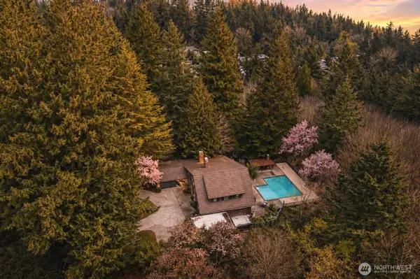 16521 NE 1st Place, Bellevue, WA 98008