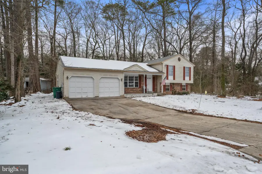 21335 S Essex Dr, Lexington Park, MD 20653 - #3