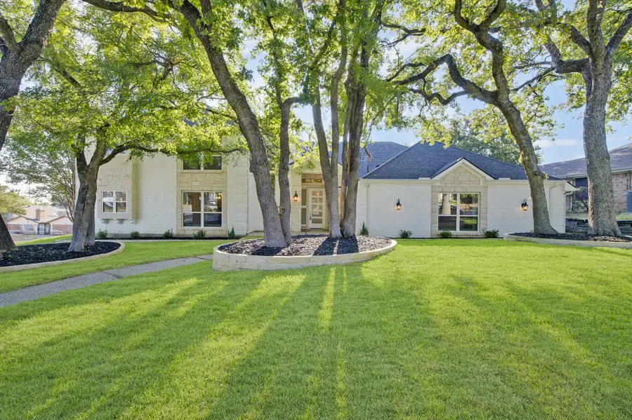 801 Highwoods Trail, Fort Worth, TX 76112 - #3