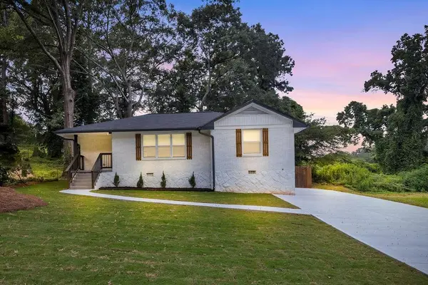 2219 Sharon Way, Decatur, GA 30032