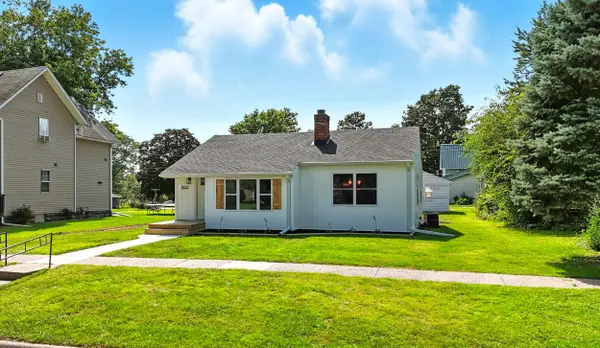 1103 N Iowa Ave, Washington, IA 52353