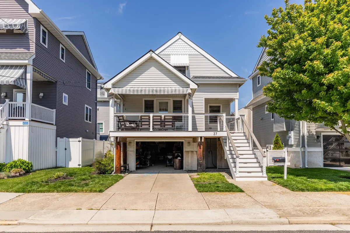 37 Bayonne Pl, Ocean City, NJ 08226 - #1