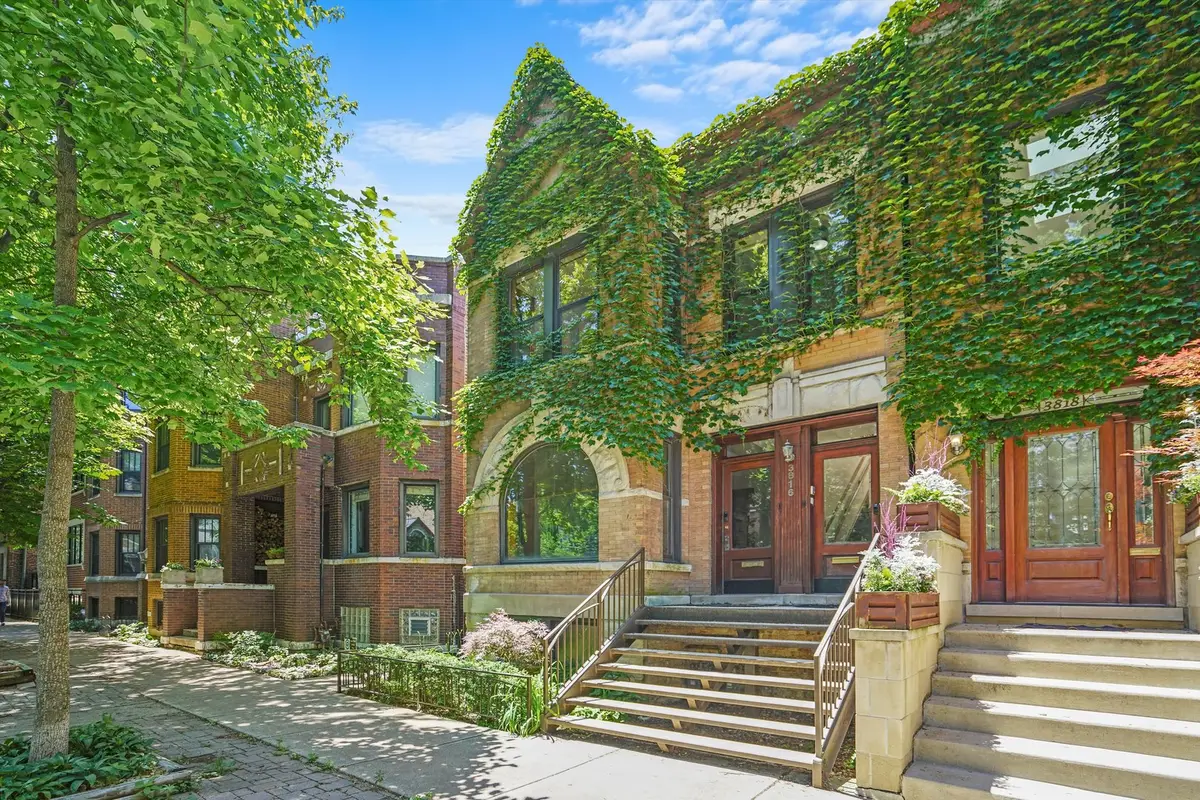 3816 N Kenmore Avenue, Chicago, IL 60613 - #1