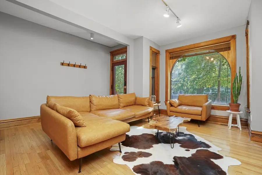 3816 N Kenmore Avenue, Chicago, IL 60613 - #2