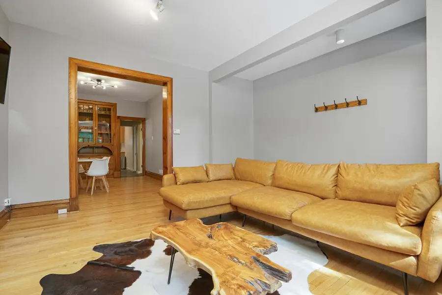 3816 N Kenmore Avenue, Chicago, IL 60613 - #3