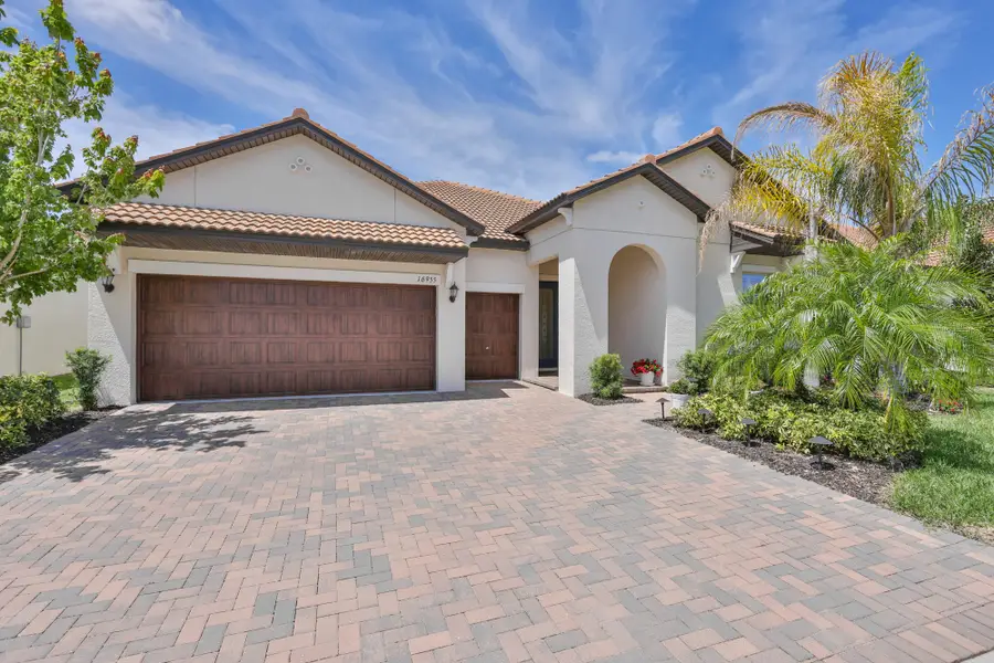 16955 Scuba Crest Street, Wimauma, FL 33598 - #2