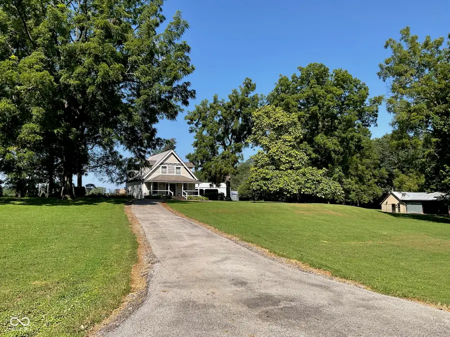 3596 N B Dale Road, Bloomingdale, IN 47832 - #2
