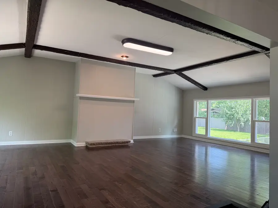 211 E Dresser Road, Dekalb, IL 60115 - #2