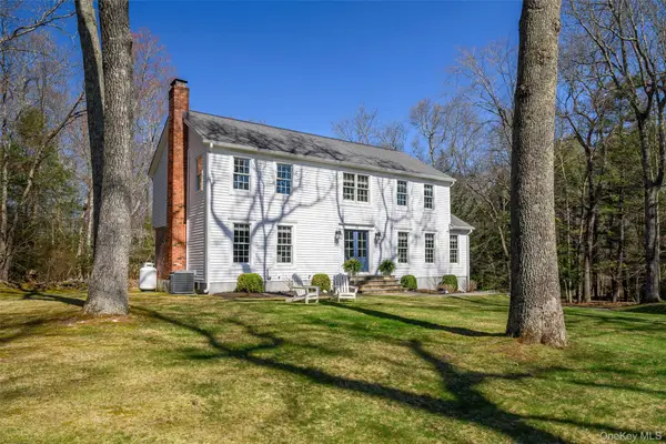 15 Timbermill Road, Newtown, CT 06482