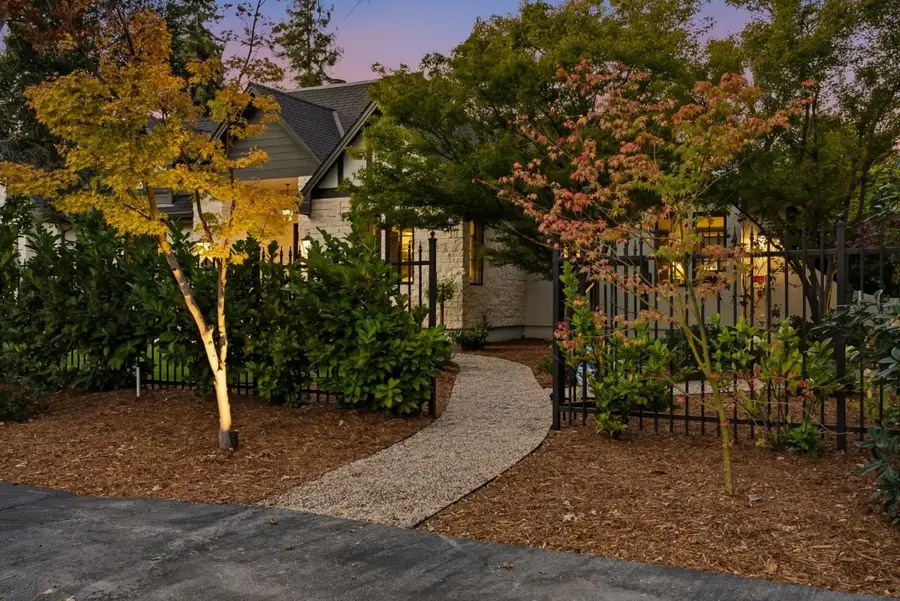 29 Nora Way, Atherton, CA 94027 - #3