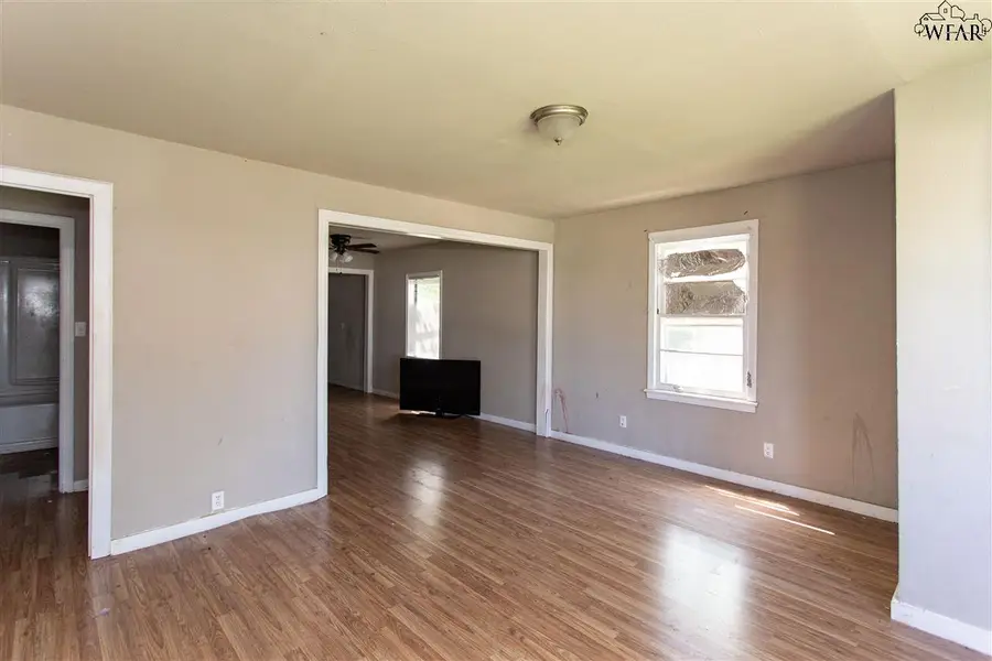 1609 ORCHARD AVENUE, Wichita Falls, TX 76301 - Image #2