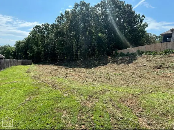 5032 Rockport Drive, Jonesboro, AR 72404