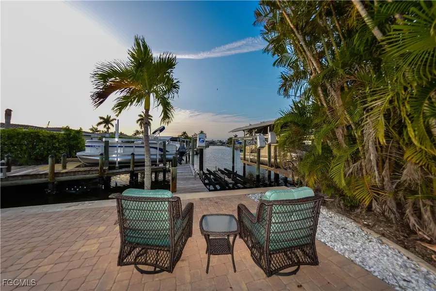 220 Albatross Street, Fort Myers Beach, FL 33931 - #2