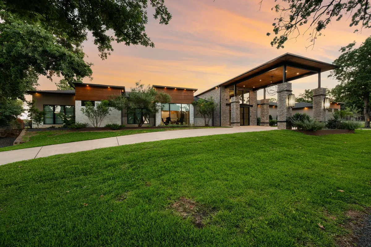 916 Dove Creek Court, Bartonville, TX 76226 - #1