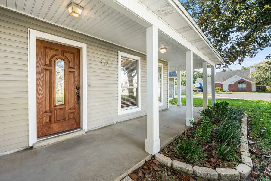 413 Bristol Cove Road, Mary Esther, FL 32569 - Image #2