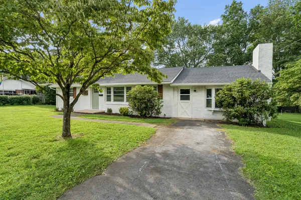 1302 Oxford Place, Johnson City, TN 37601