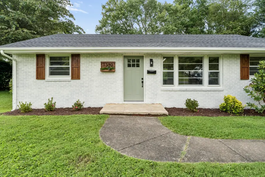 1302 Oxford Place, Johnson City, TN 37601 - #3