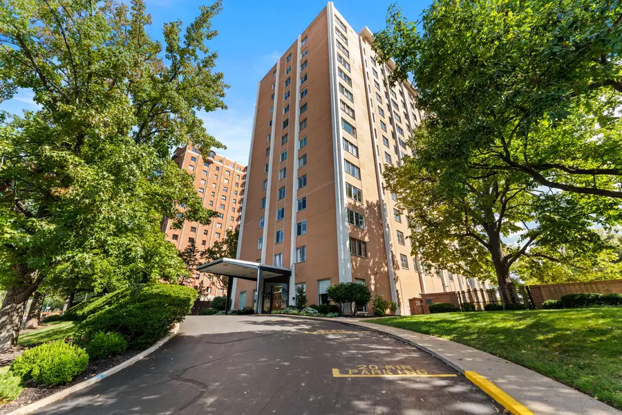 900 S Hanley Road #7E, Clayton, MO 63105 - Image #2