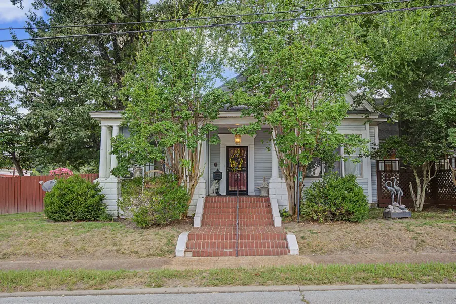 17 W College Street, Brownsville, TN 38012 - #2