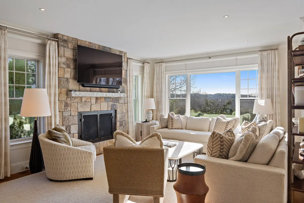 56 Crescent Rd #56, Needham, MA 02494 - #1