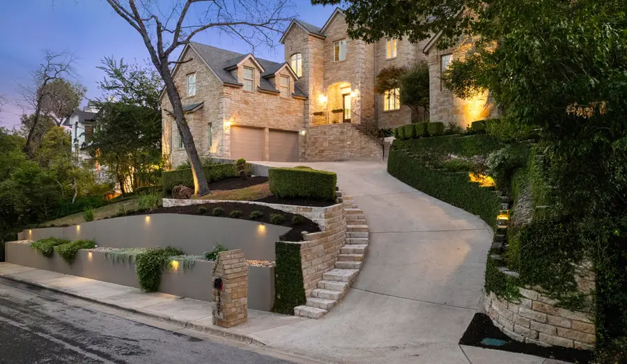 6304 Bon Terra Dr, Austin, TX 78731 - Image #2